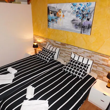 Chabela's Seaview Penthouse & * Lajita