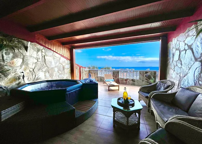 Chabela's Seaview Penthouse & Apartamento